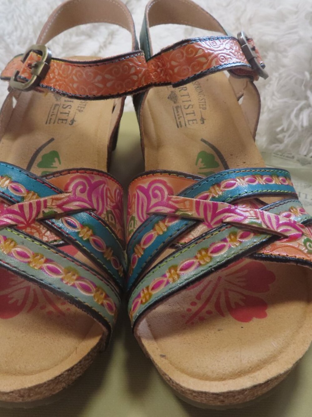 L'Artiste, Coral Multi, Size 8 1/2